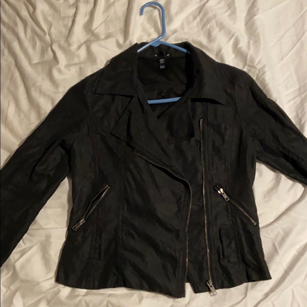 Black jacket - Picture 2 of 3